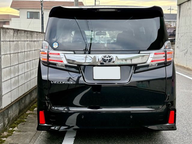 TOYOTA VELLFIRE 2015