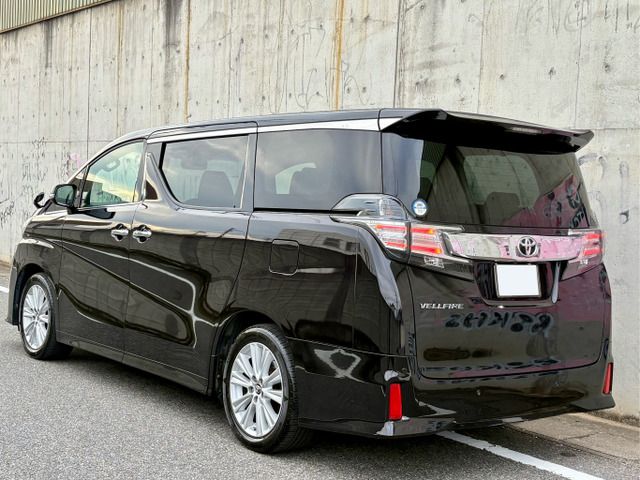 TOYOTA VELLFIRE 2015