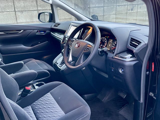 TOYOTA VELLFIRE 2015