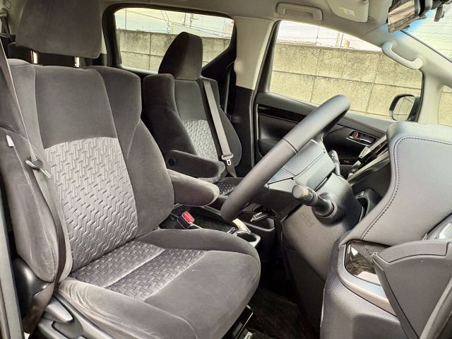 TOYOTA VELLFIRE 2015