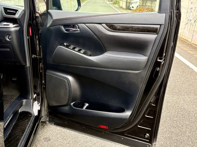 TOYOTA VELLFIRE 2015