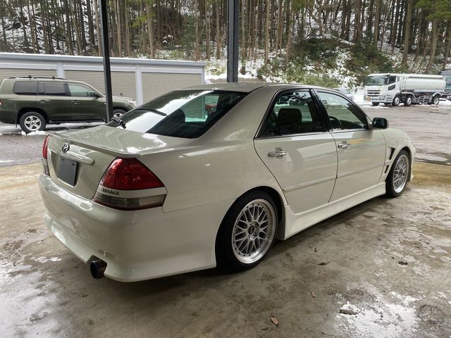 TOYOTA MARK2 sedan 2003