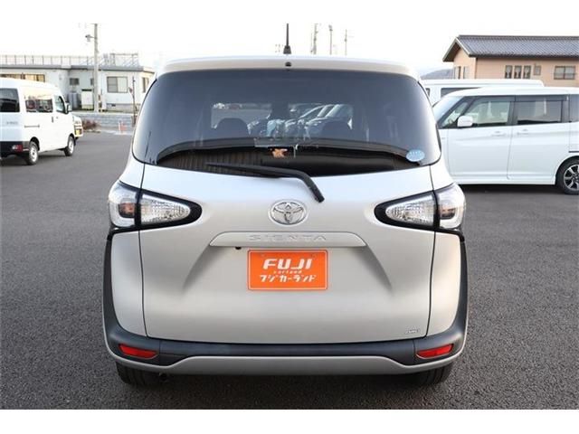 TOYOTA SIENTA 4WD 2016