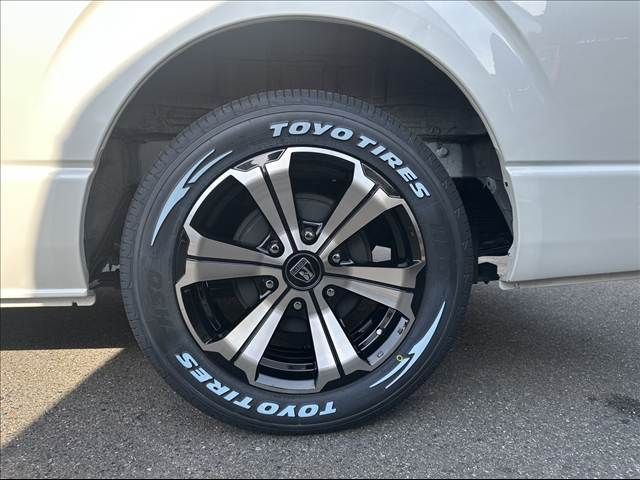 TOYOTA HIACE van 2WD 2024