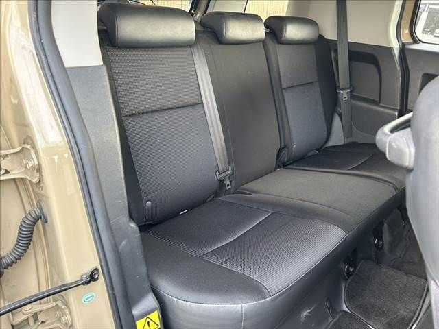 TOYOTA FJ CRUISER 4WD 2011