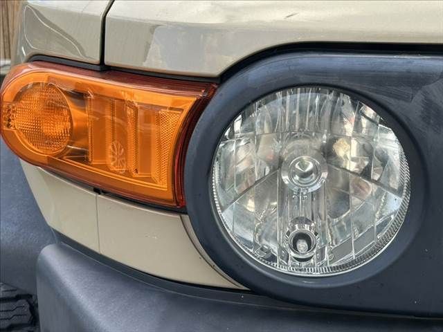 TOYOTA FJ CRUISER 4WD 2011