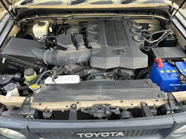 TOYOTA FJ CRUISER 4WD 2011