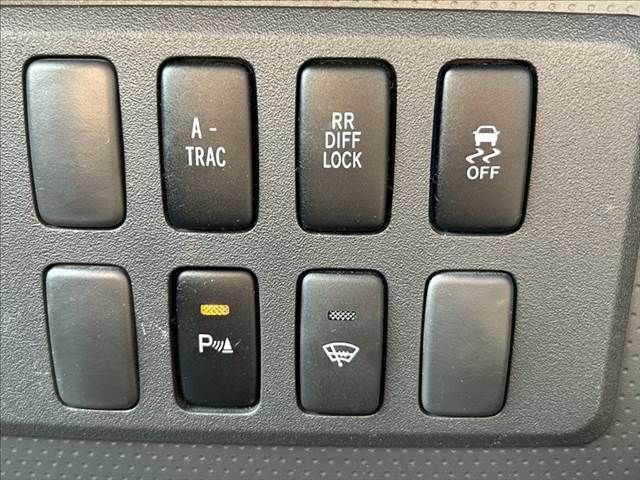 TOYOTA FJ CRUISER 4WD 2012