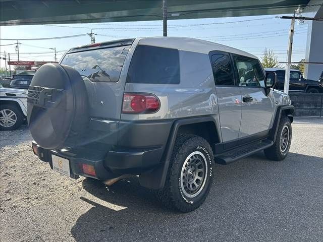 TOYOTA FJ CRUISER 4WD 2012