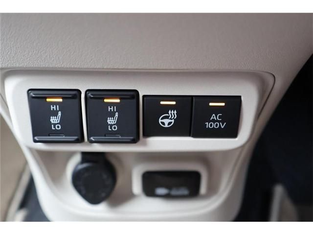 TOYOTA SIENTA HYBRID 2024