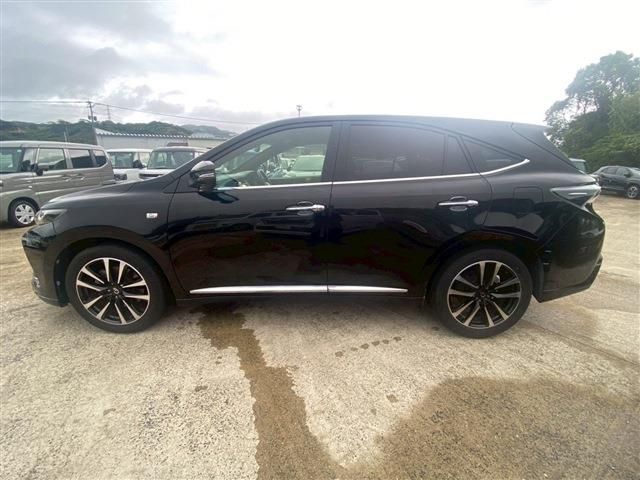 TOYOTA HARRIER 2WD 2016