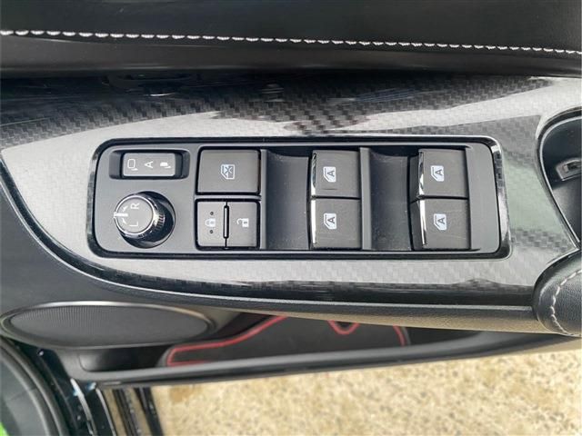 TOYOTA HARRIER 2WD 2016