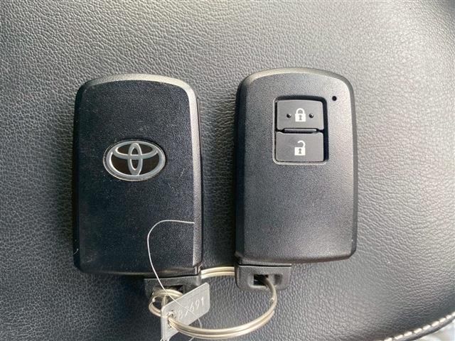 TOYOTA HARRIER 2WD 2016