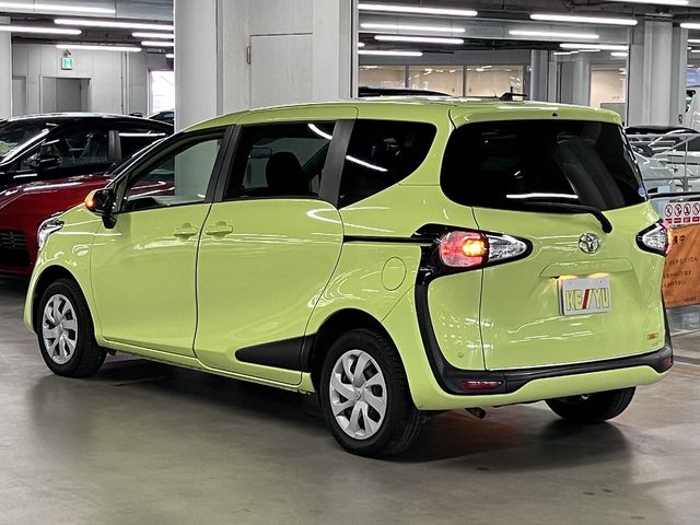 TOYOTA SIENTA 4WD 2015