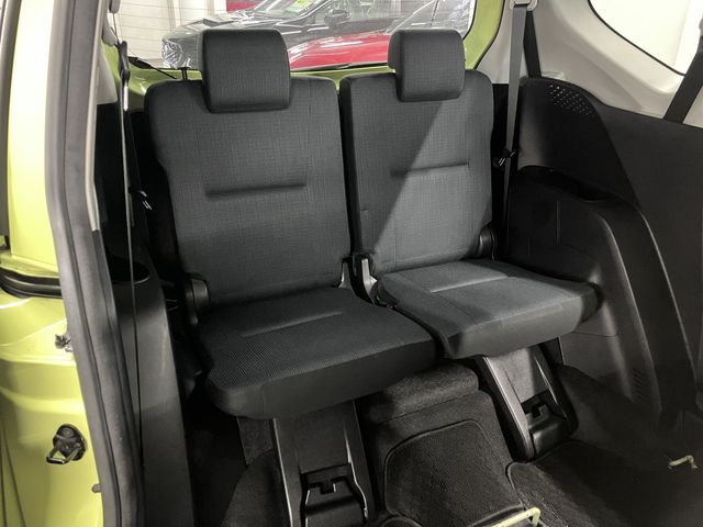 TOYOTA SIENTA 4WD 2015