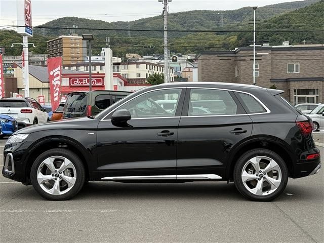 AUDI AUDI Q5 2022