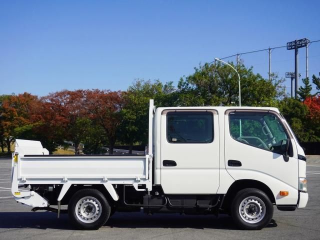TOYOTA DYNA 2009