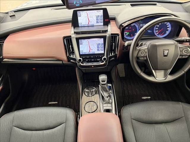 TOYOTA CROWN sedan hybrid 2018