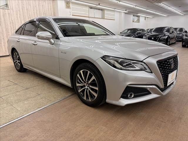 TOYOTA CROWN sedan hybrid 2018