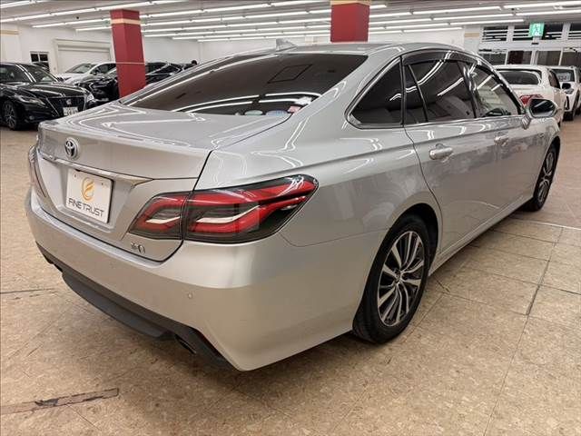 TOYOTA CROWN sedan hybrid 2018