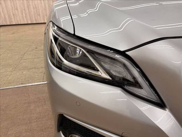 TOYOTA CROWN sedan hybrid 2018