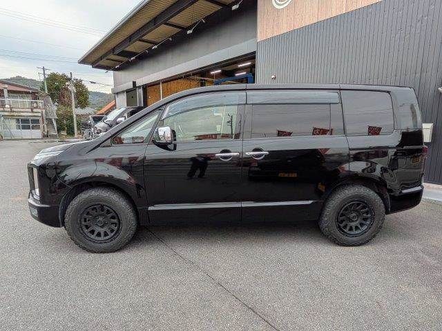 MITSUBISHI DELICA D:5 4WD 2019
