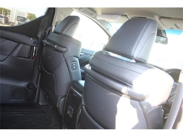 TOYOTA VELLFIRE 4WD 2018