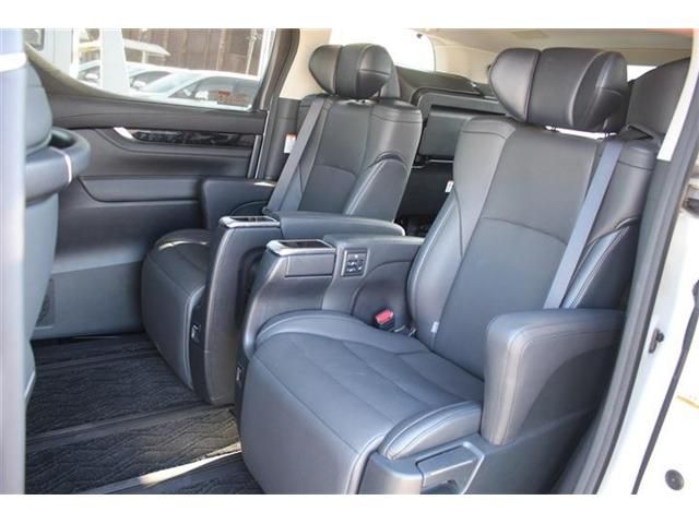 TOYOTA VELLFIRE 4WD 2018