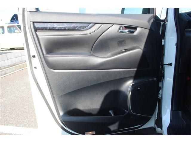 TOYOTA VELLFIRE 4WD 2018