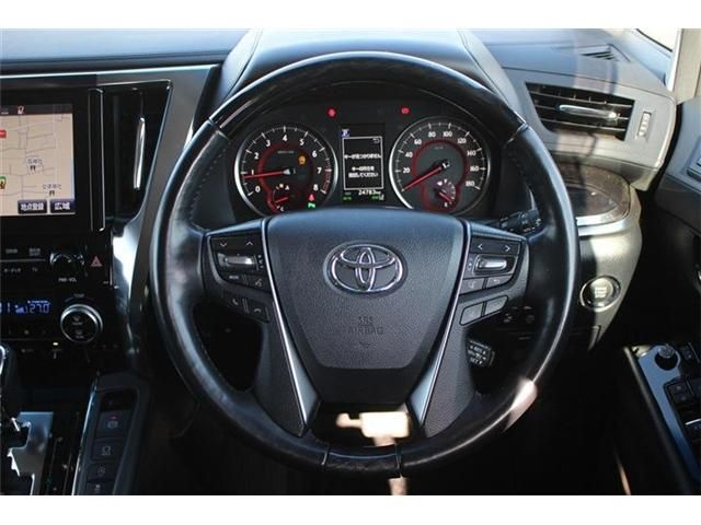 TOYOTA VELLFIRE 4WD 2018