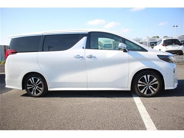 TOYOTA ALPHARD 2020