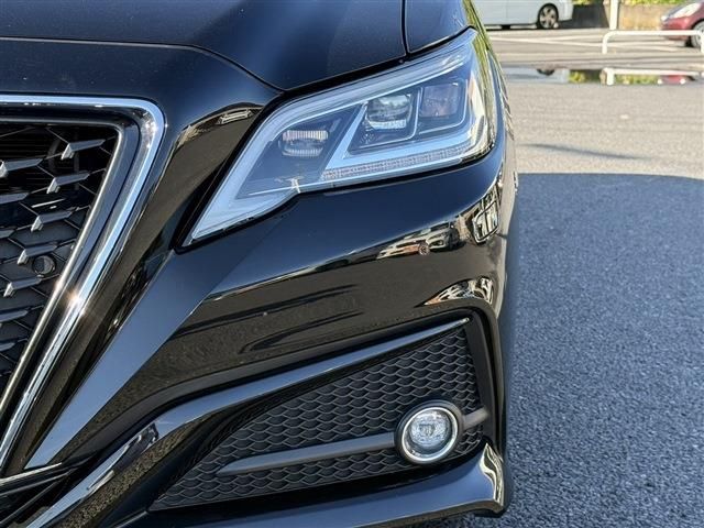 TOYOTA CROWN sedan hybrid 2020