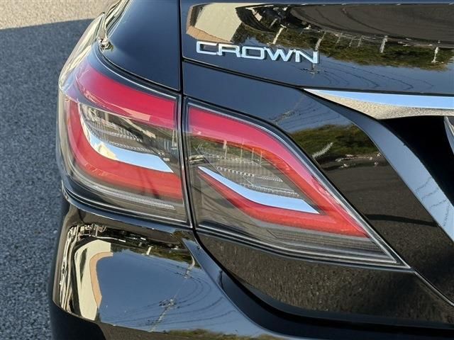 TOYOTA CROWN sedan hybrid 2020