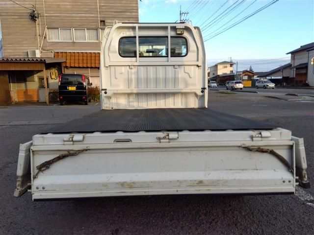 SUZUKI CARRY truck 4WD 2011