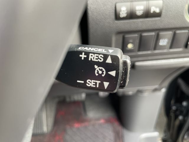 TOYOTA VELLFIRE 2013