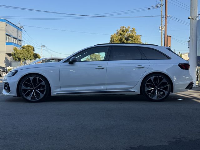 AUDI AUDI RS4 AVANT 2021