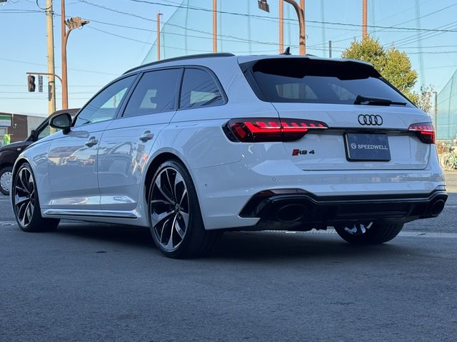 AUDI AUDI RS4 AVANT 2021