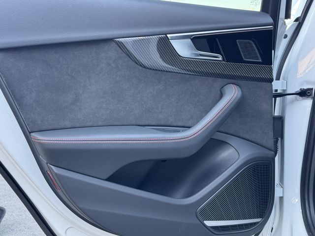 AUDI AUDI RS4 AVANT 2021