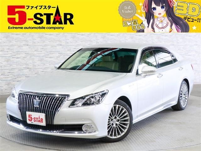 TOYOTA CROWN MAJESTA HYBRID 2013