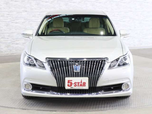 TOYOTA CROWN MAJESTA HYBRID 2013