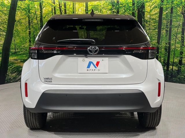 TOYOTA YARIS CROSS 2025