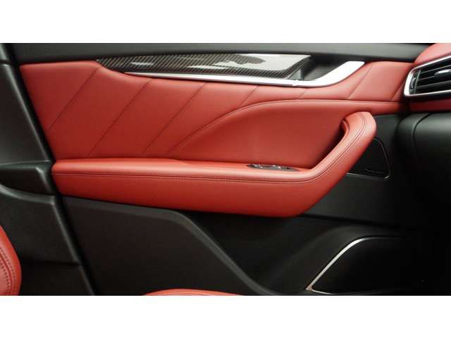 MASERATI MASERATI Levante 2022