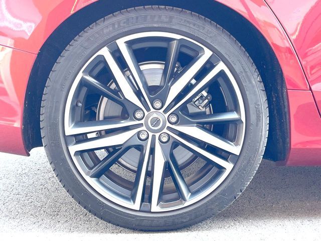 VOLVO VOLVO V60 2022