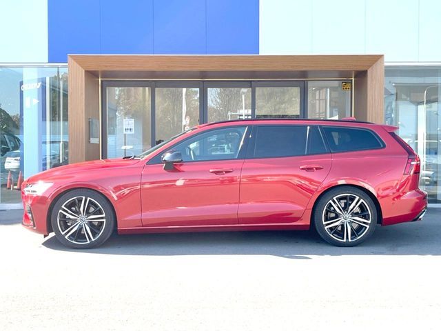 VOLVO VOLVO V60 2022