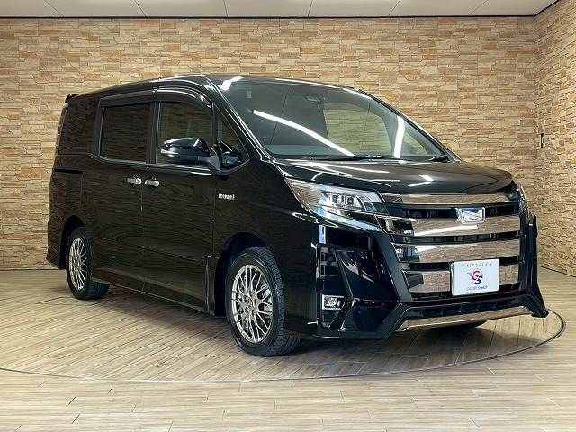TOYOTA NOAH HYBRID 2019