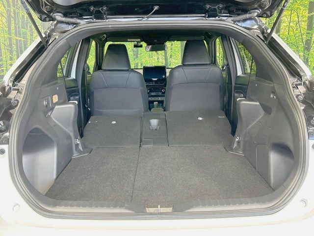 TOYOTA YARIS CROSS 2025