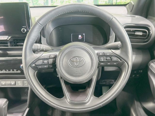 TOYOTA YARIS CROSS 2025