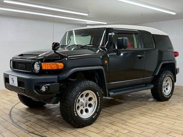 TOYOTA FJ CRUISER 4WD 2016