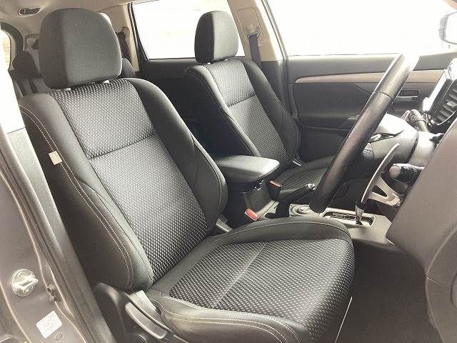 MITSUBISHI OUTLANDER 4WD 2015