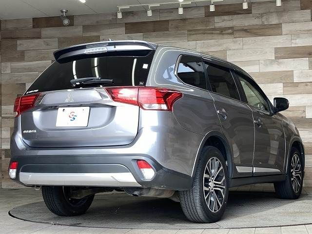 MITSUBISHI OUTLANDER 4WD 2015